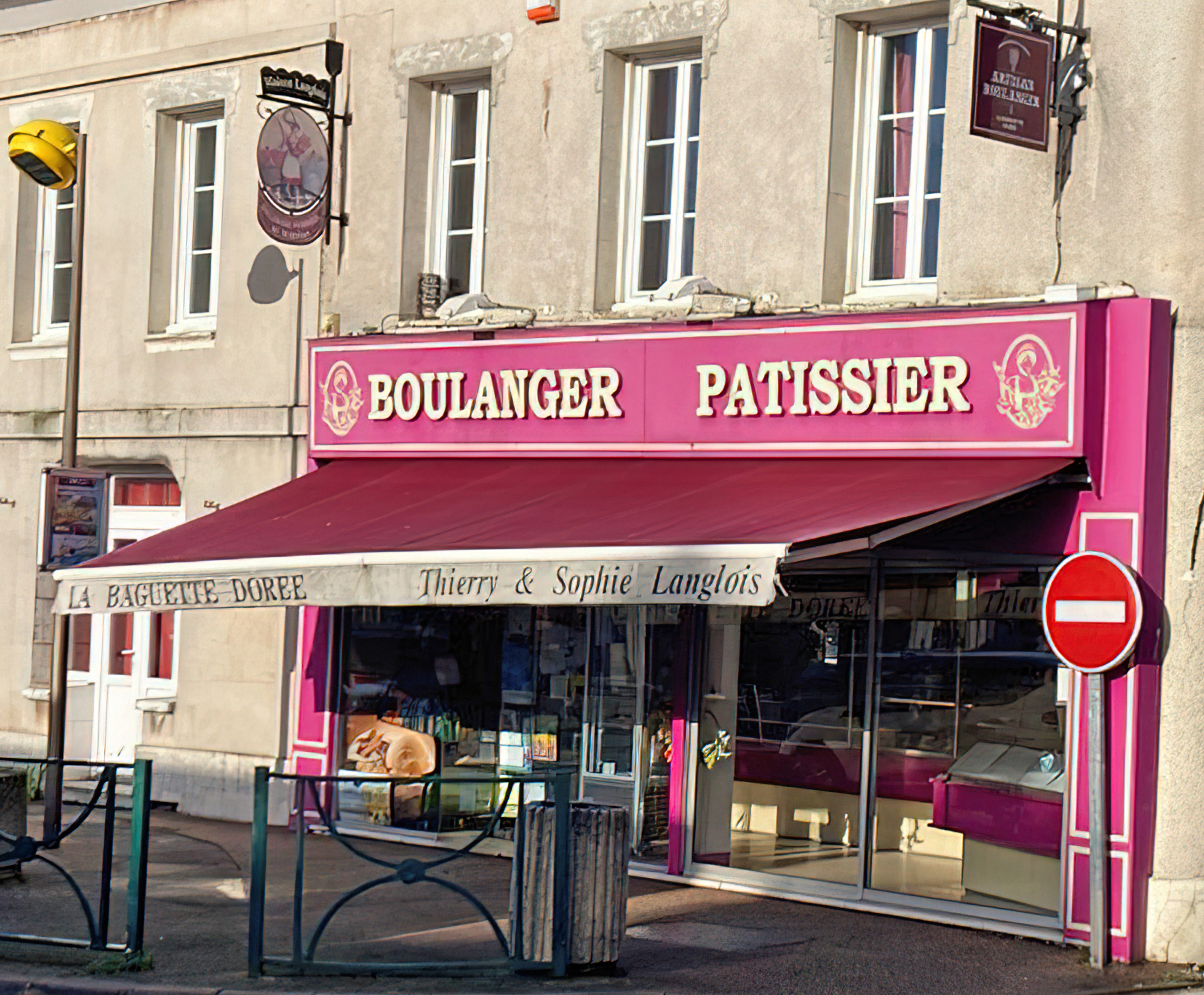 la baguette dorée à Bourg-Acharg