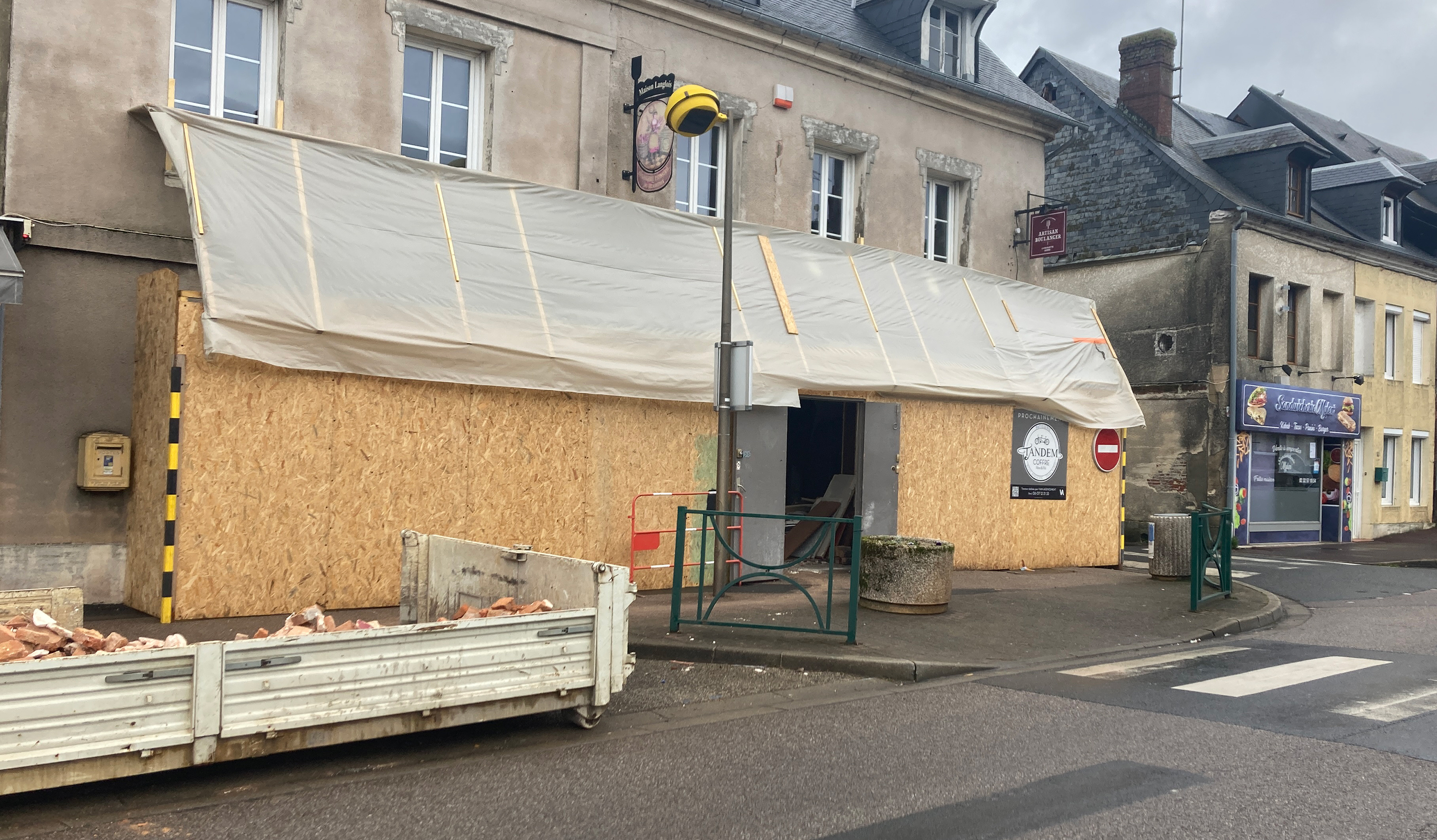 protection de façade de chantier et évacuation des déblais de rénovation