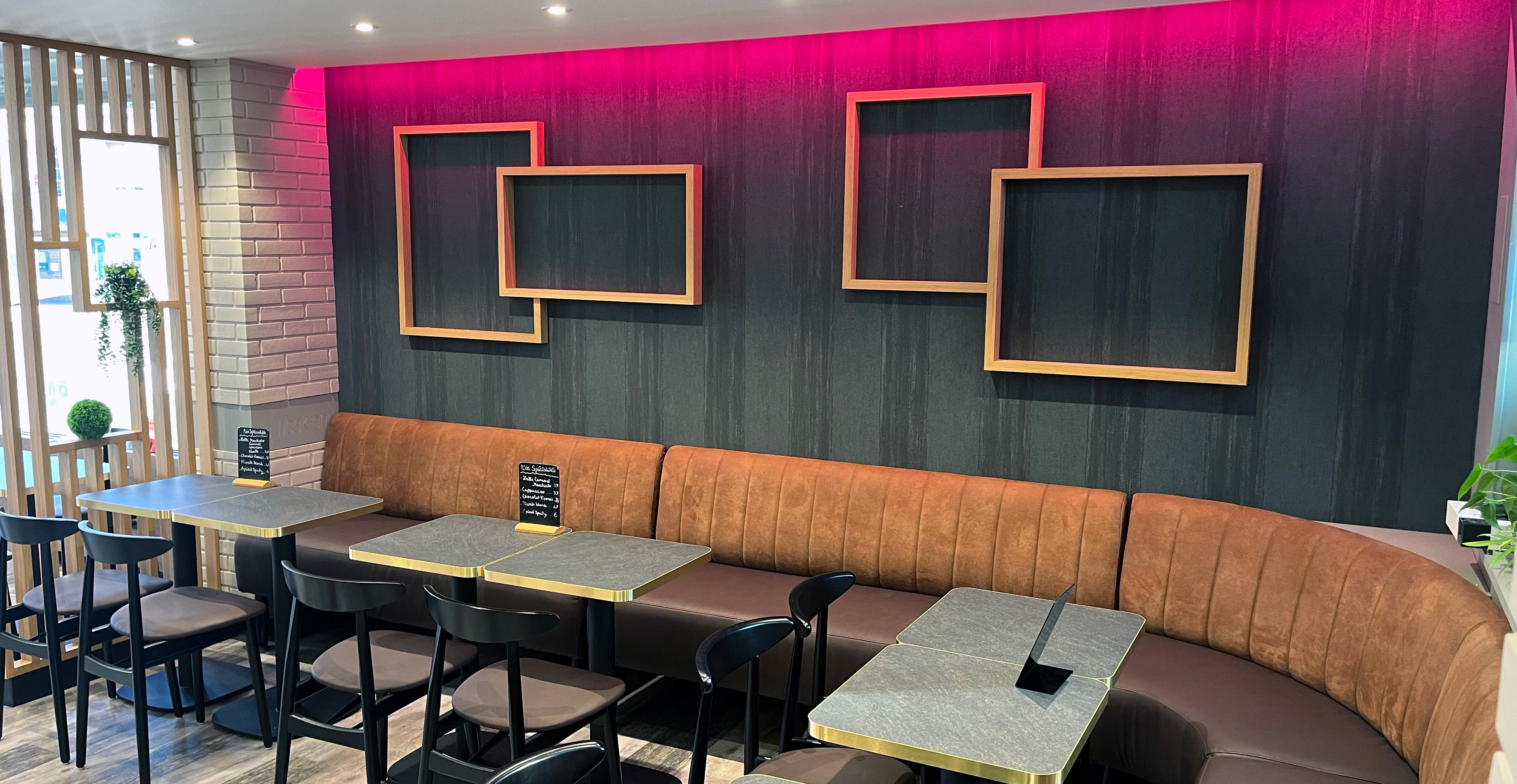 Aménagement de l'espace bar du bat-tabac "Le Week End"