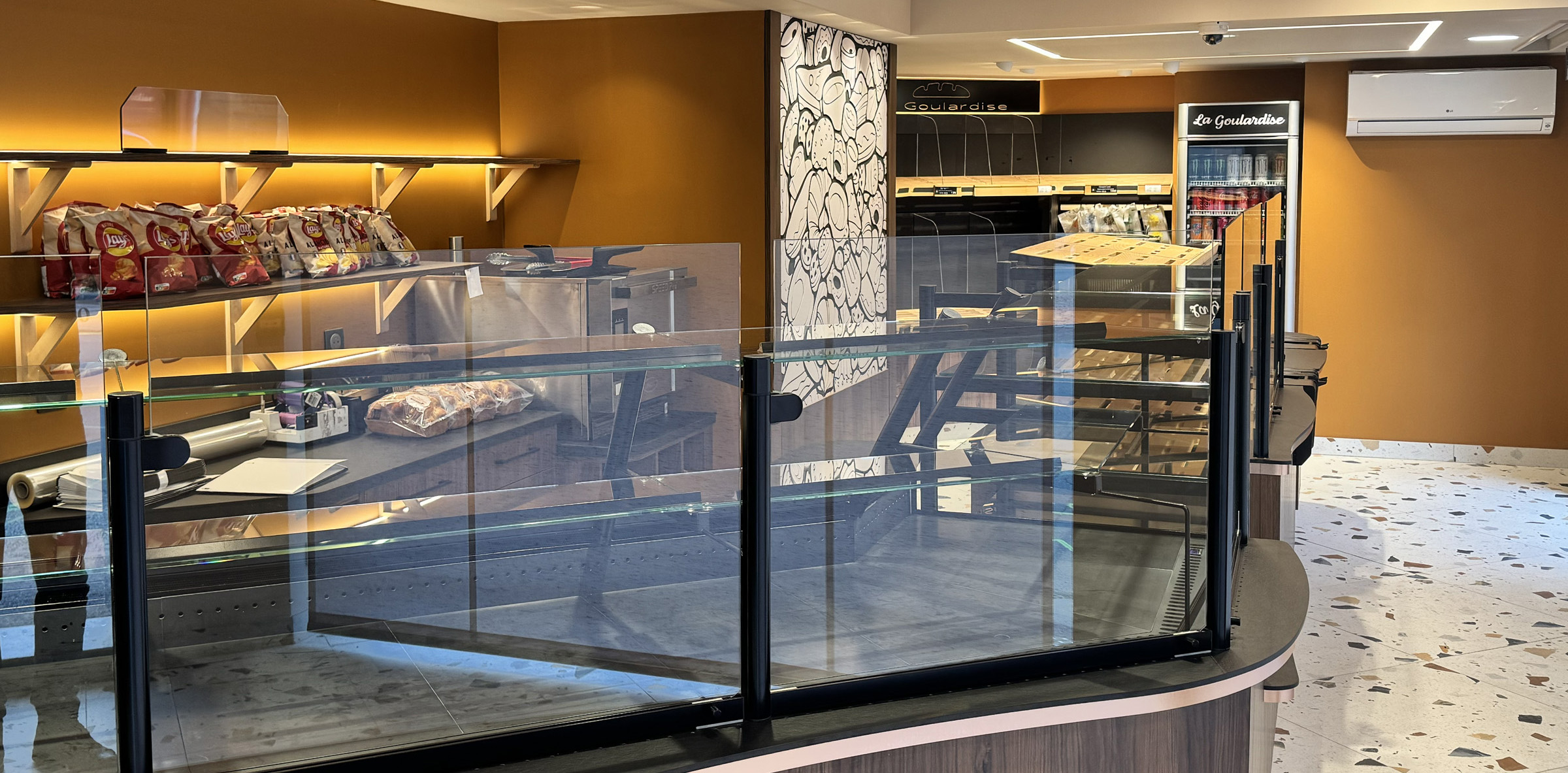 Rénovation de la façade de la boulangerie pâtisserie "La Gourmandise"