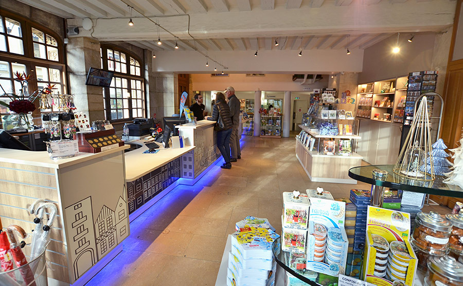 Agencement de l'office du tourisme de Rouen Agencement de l'office du tourisme de Rouen